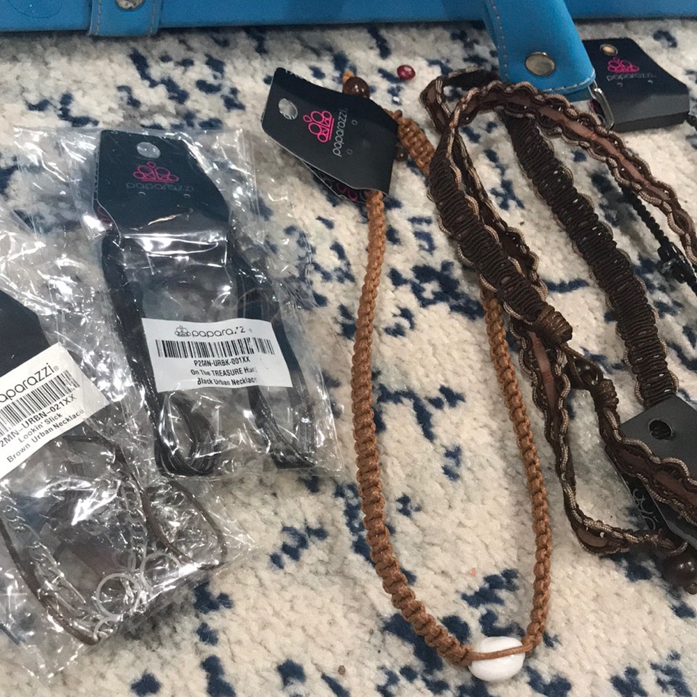 6 pc men’s paparazzi lot 10